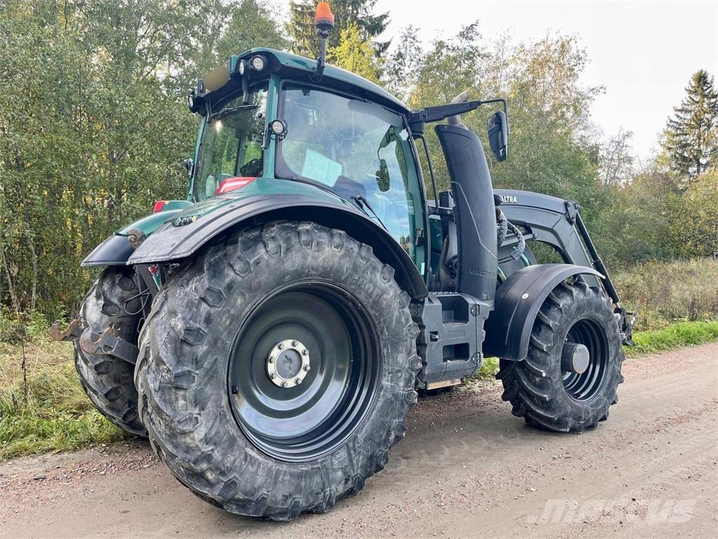 Valtra T254 Versu SmartTouch الجرارات
