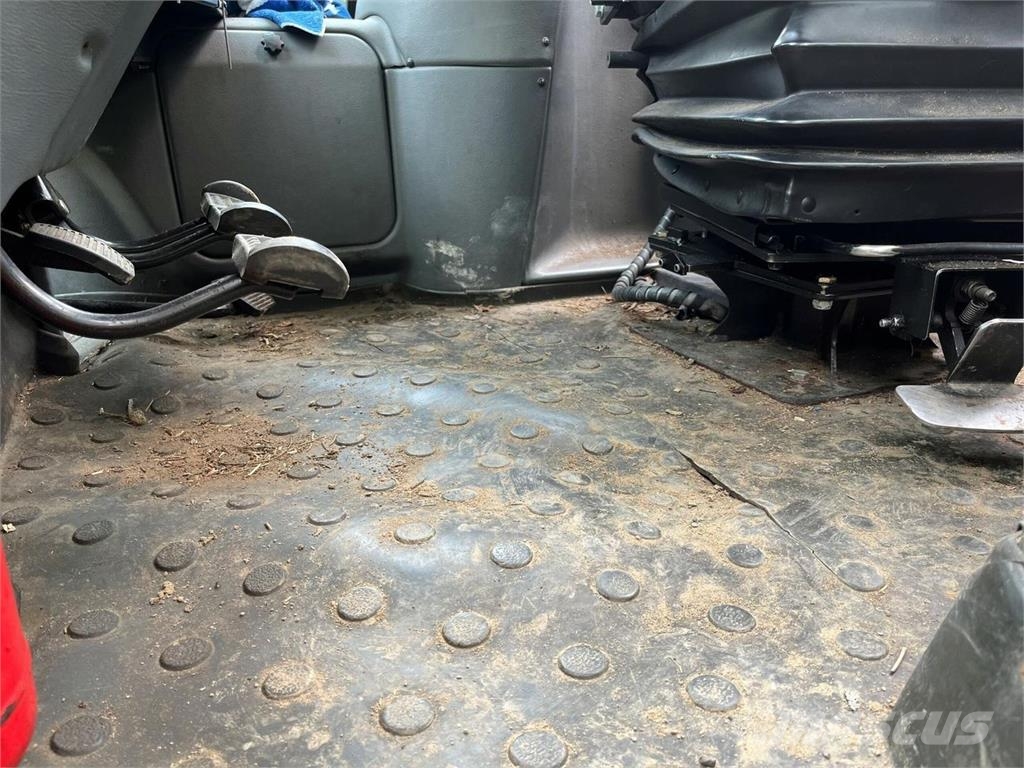 Valtra X120 Harvesteri 拖拉机/农用车