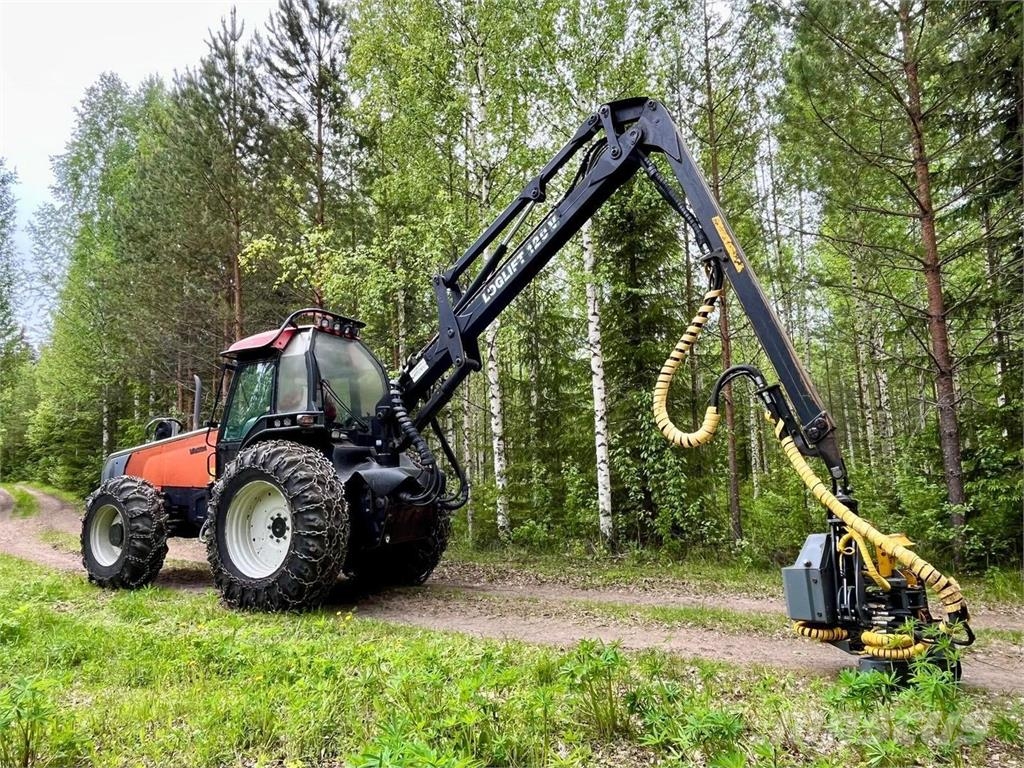 Valtra X120 Harvesteri 拖拉机/农用车