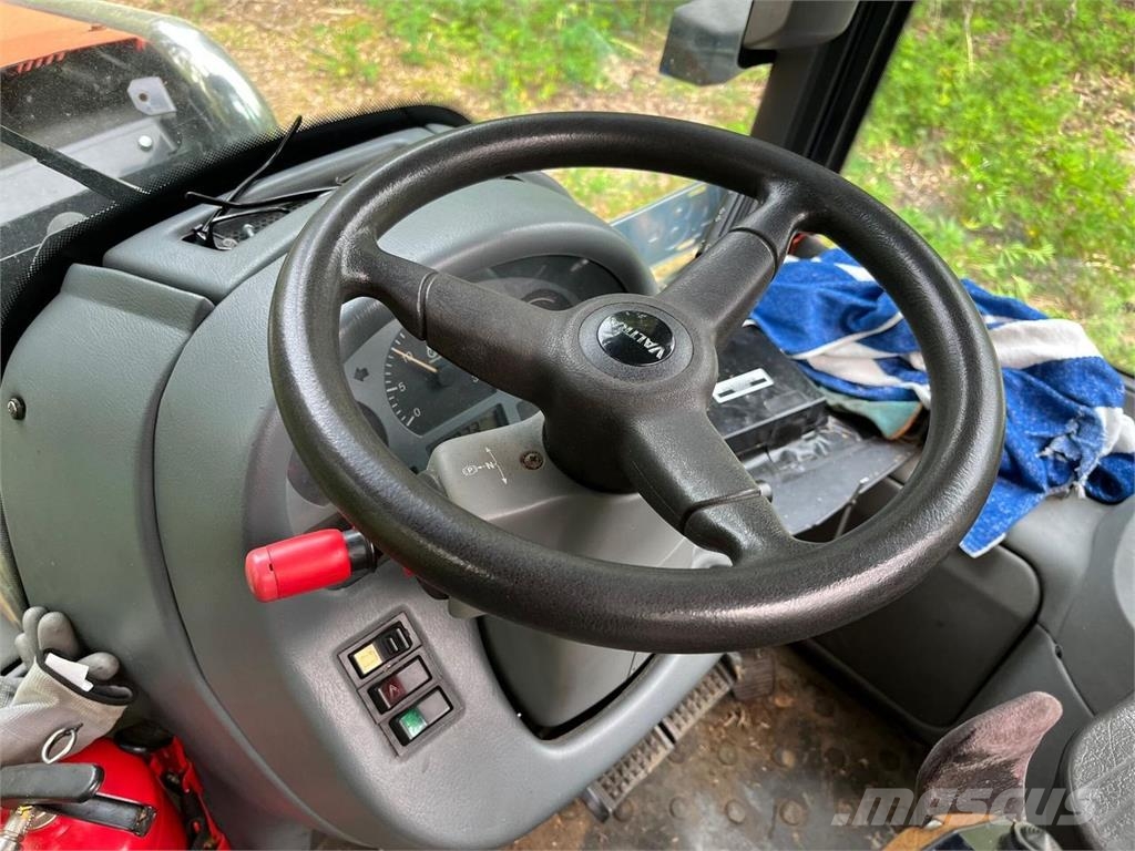 Valtra X120 Harvesteri 拖拉机/农用车