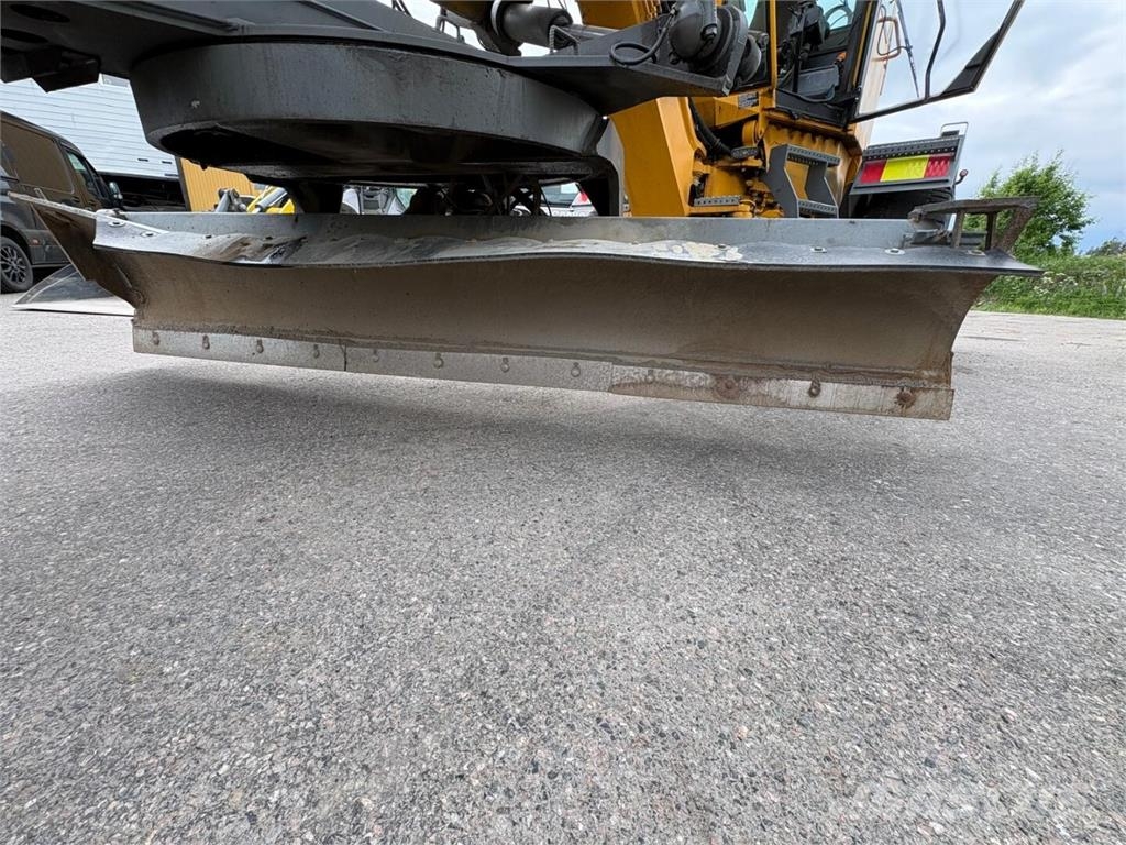 Vammas RG 181 + TRIMBLE 3D معدات تمهيد الطرق
