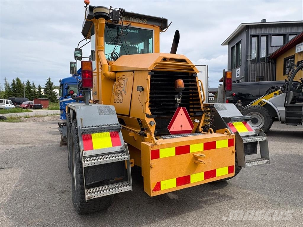 Vammas RG 181 + TRIMBLE 3D معدات تمهيد الطرق