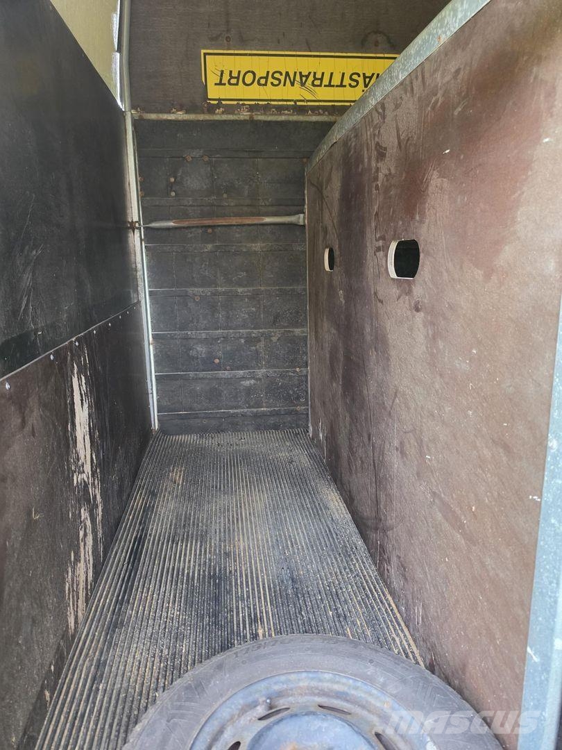 Värmlandsvagnen Hevoskuljetusperävaunu Veetransport aanhanger