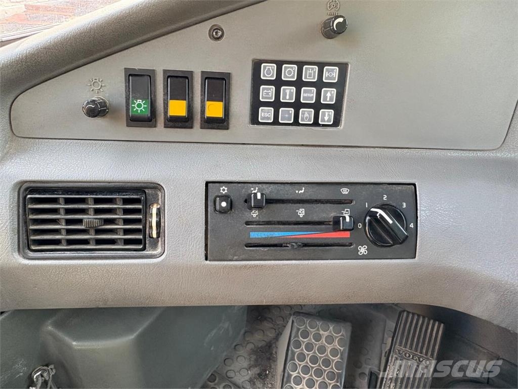 Volvo A 30 D ساحبات مفصلية