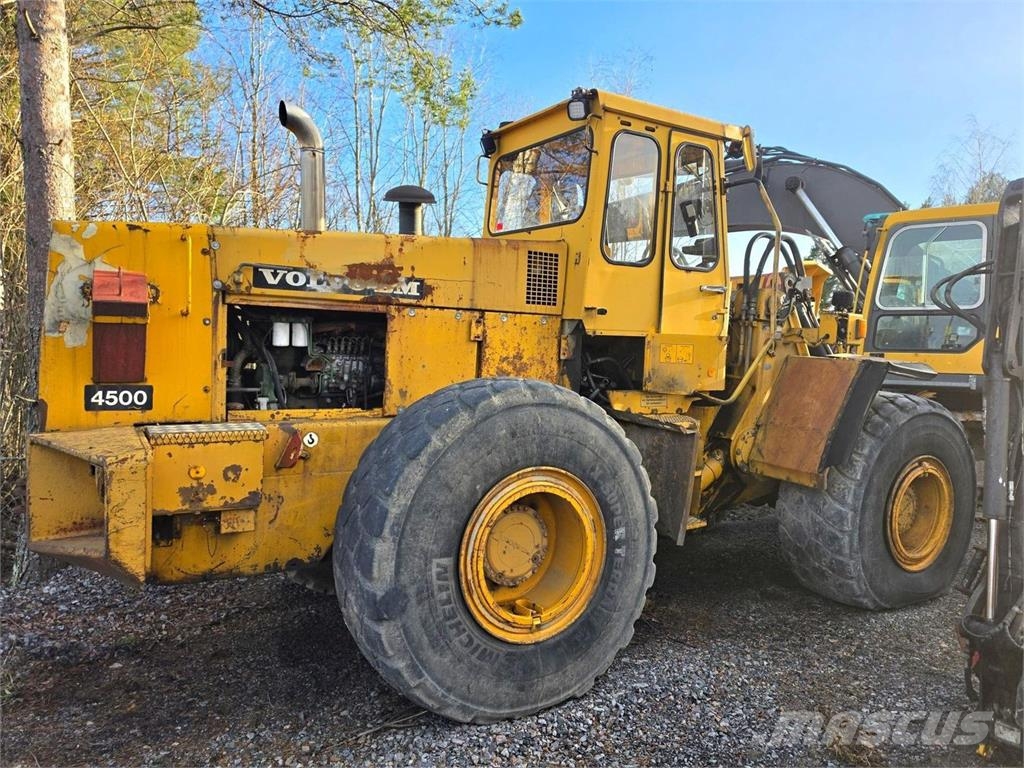 Volvo BM 4500, Vaaka لوادر بعجل