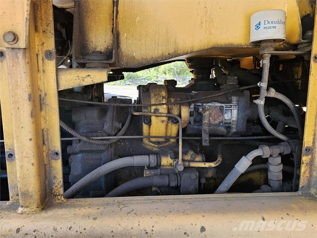 Volvo BM L120 Pale gommate