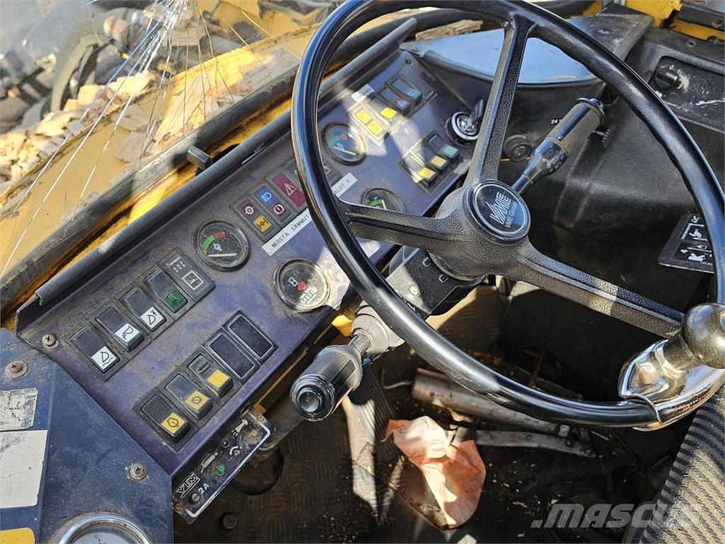Volvo BM L120 Pale gommate