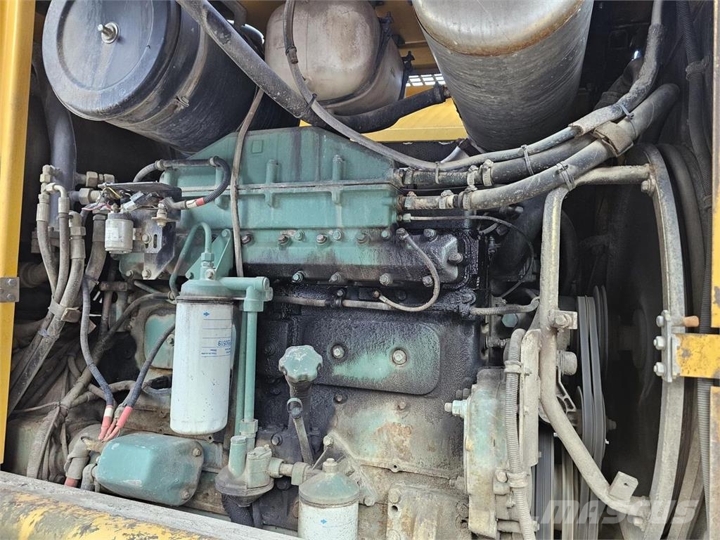 Volvo BM L120C Pale gommate