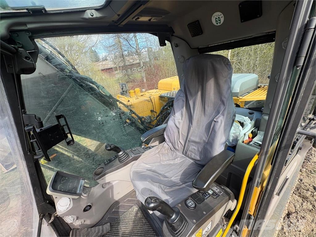 Volvo EC 140 DLM Paletli ekskavatörler