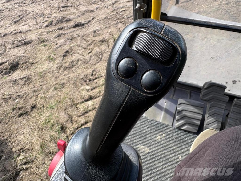 Volvo EC 140 DLM Paletli ekskavatörler