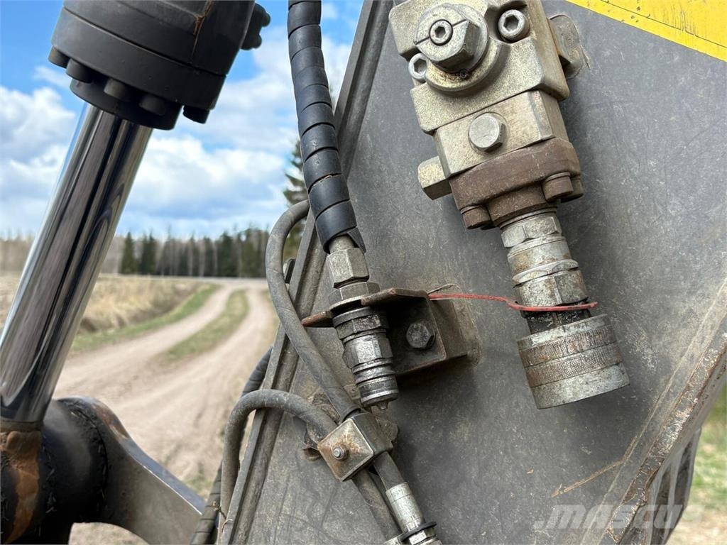 Volvo EC 140 DLM Paletli ekskavatörler