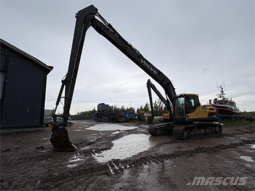 Volvo EC 220 DLR Long reach excavators