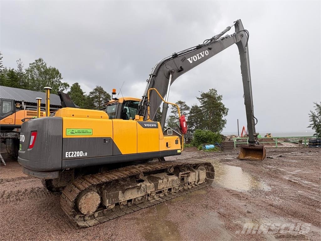 Volvo EC 220 DLR Long reach excavators