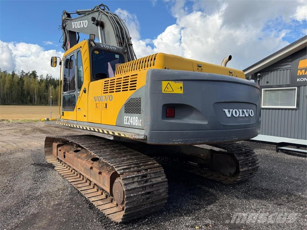 Volvo EC 240 BLC Telakaivukoneet