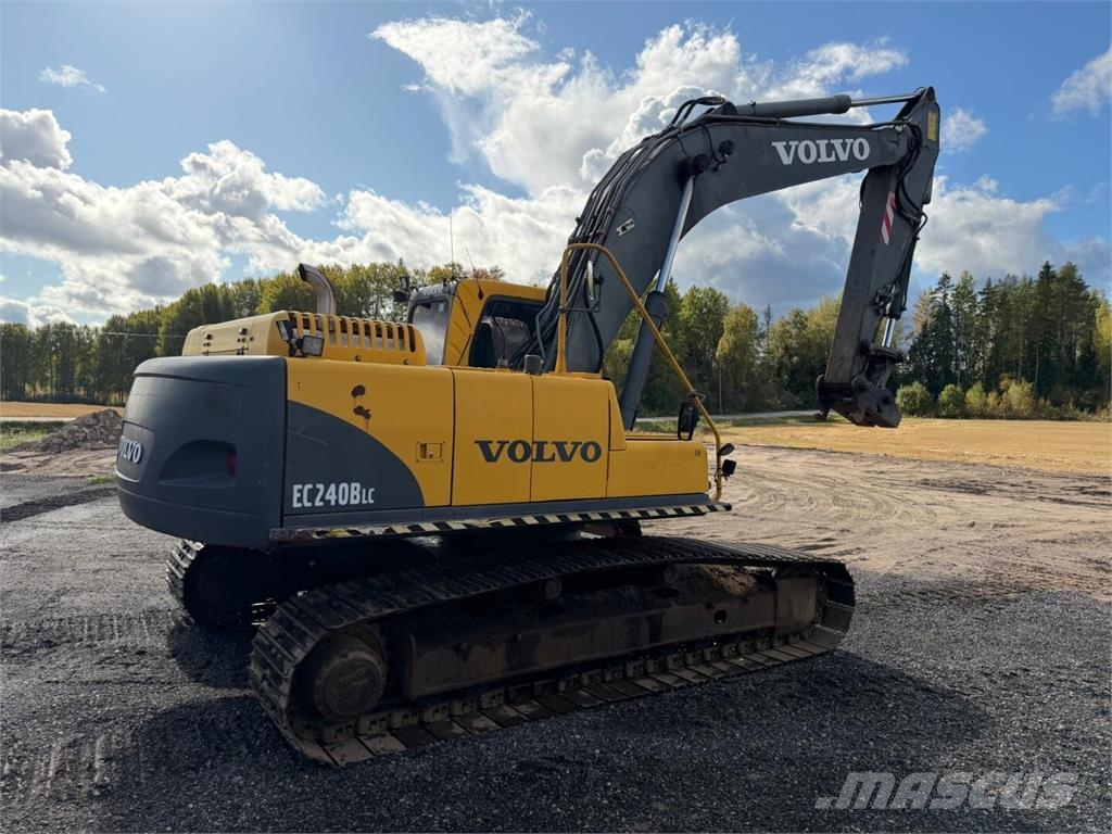 Volvo EC 240 BLC Telakaivukoneet