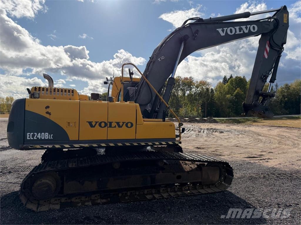 Volvo EC 240 BLC Telakaivukoneet