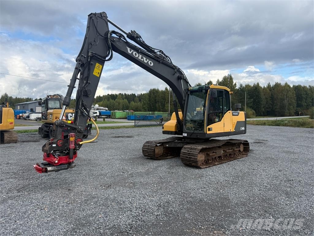 Volvo EC140 DL 대형 굴삭기 29톤 이상