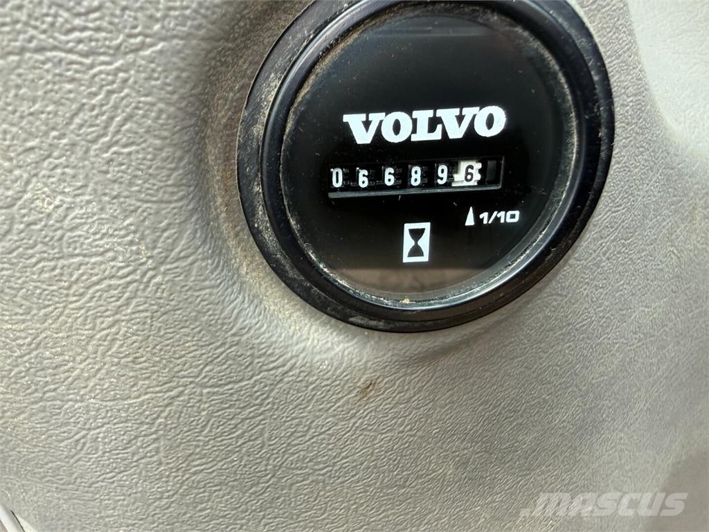 Volvo EC140 DL 대형 굴삭기 29톤 이상