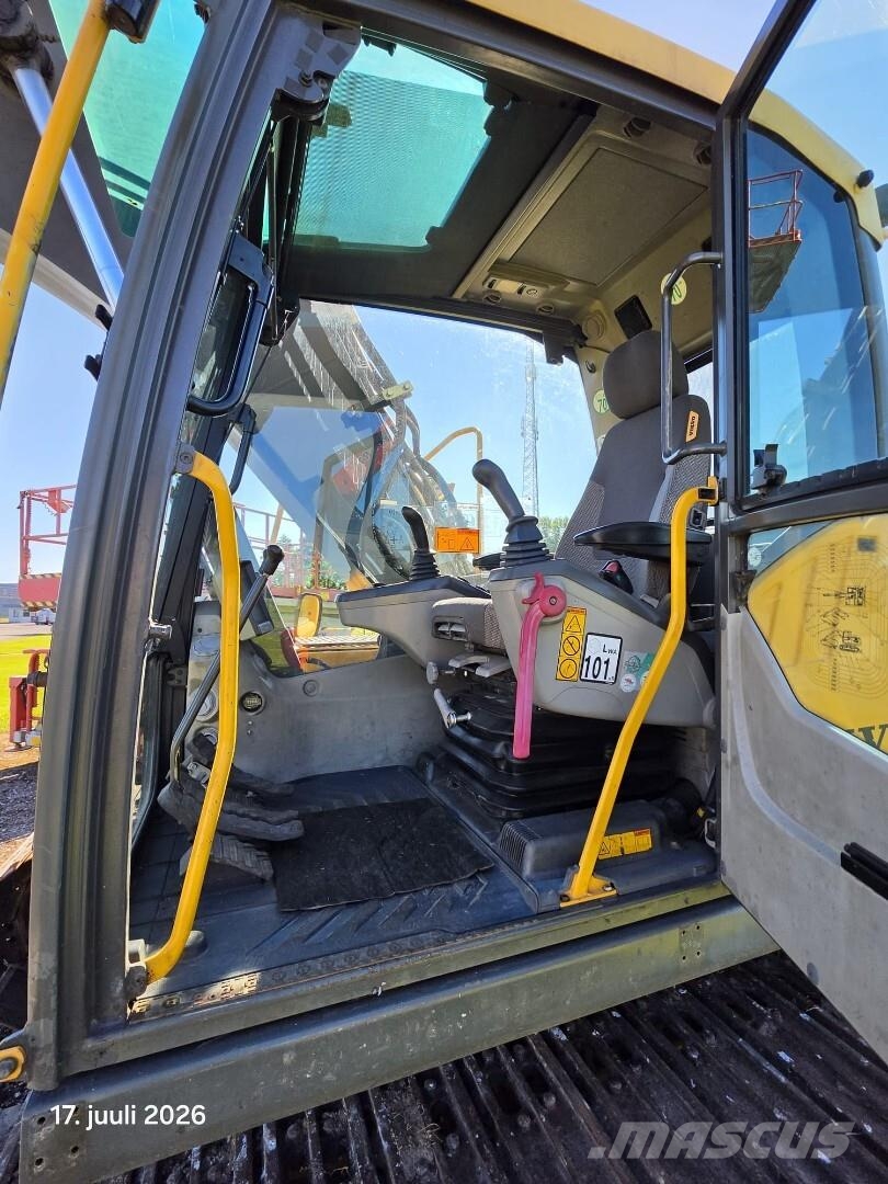 Volvo EC160 CL حفارات زحافة