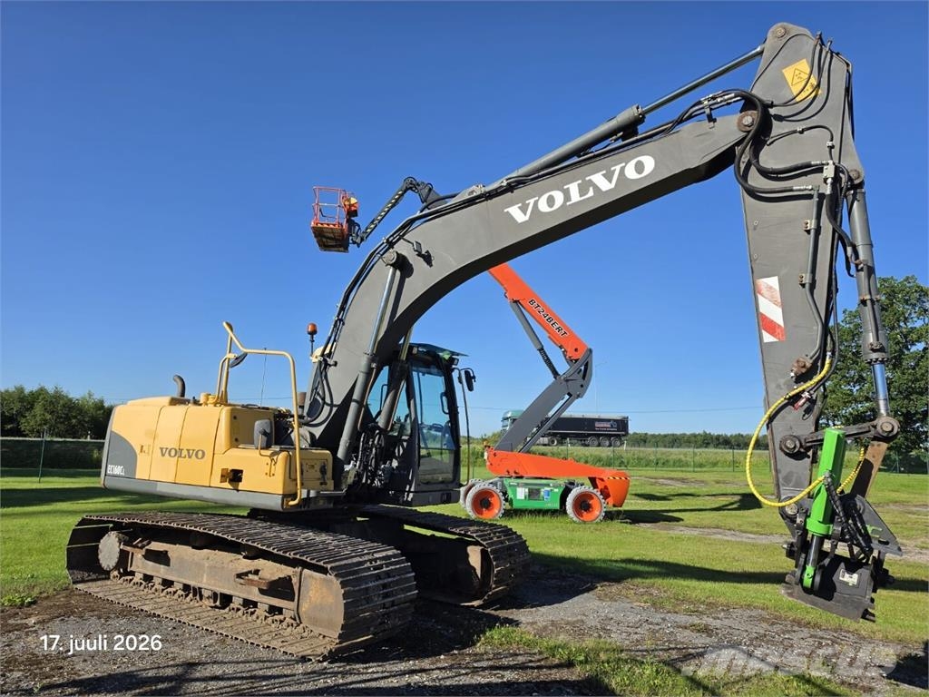 Volvo EC160 CL حفارات زحافة
