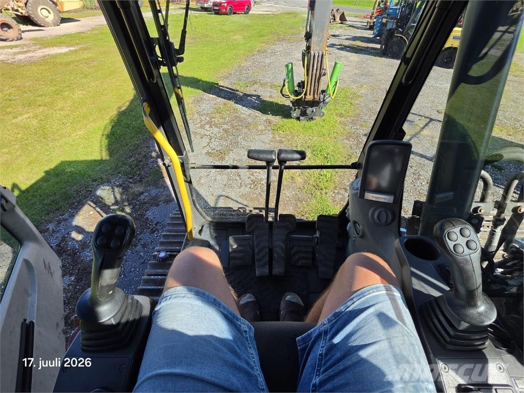 Volvo EC160 CL حفارات زحافة