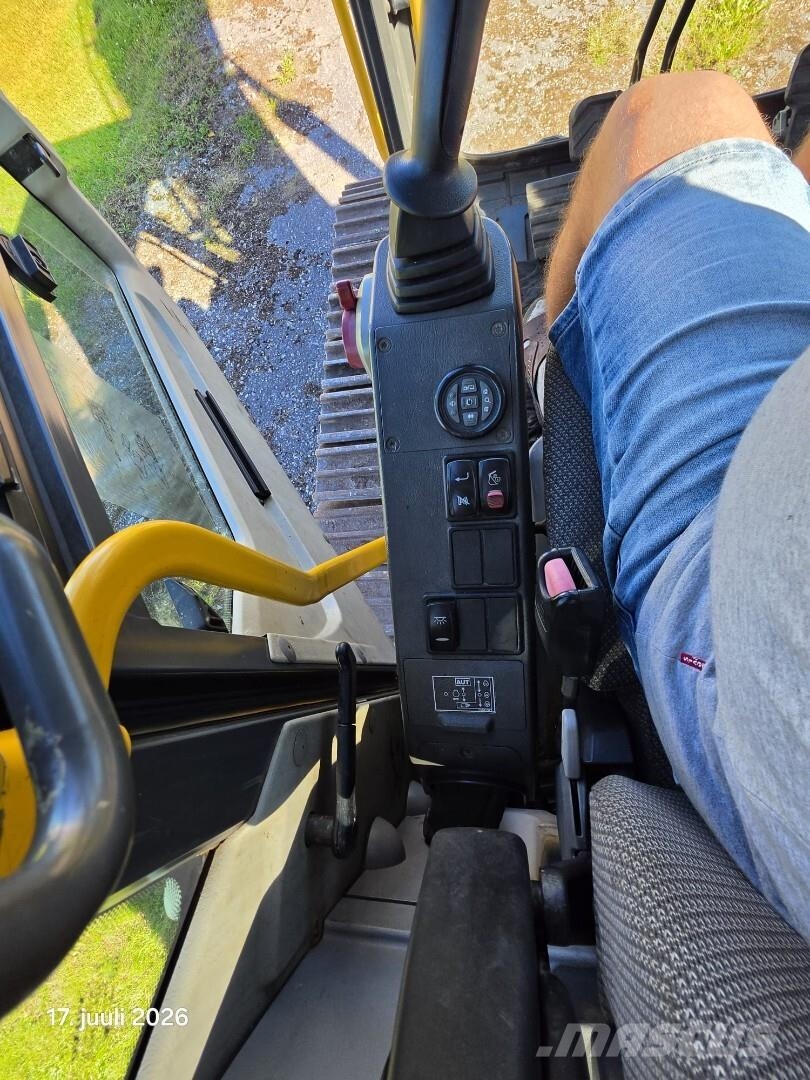 Volvo EC160 CL حفارات زحافة