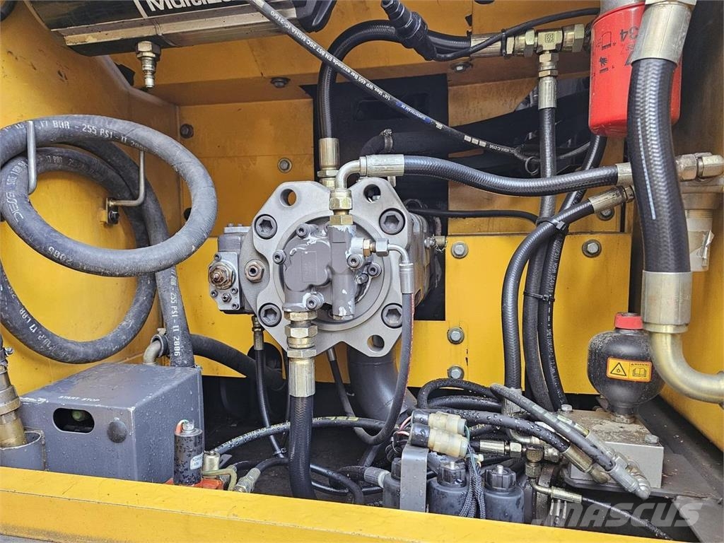 Volvo EC210BLC, Engcon, kauha, Eberspächer 履带挖掘机