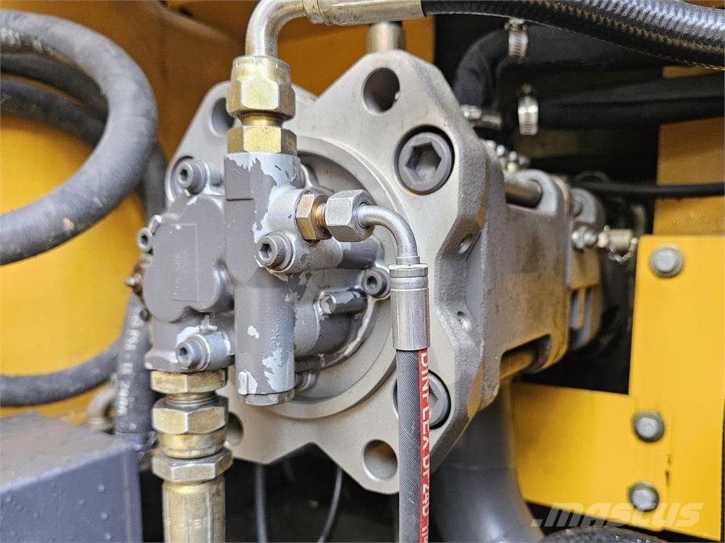 Volvo EC210BLC, Engcon, kauha, Eberspächer 履带挖掘机