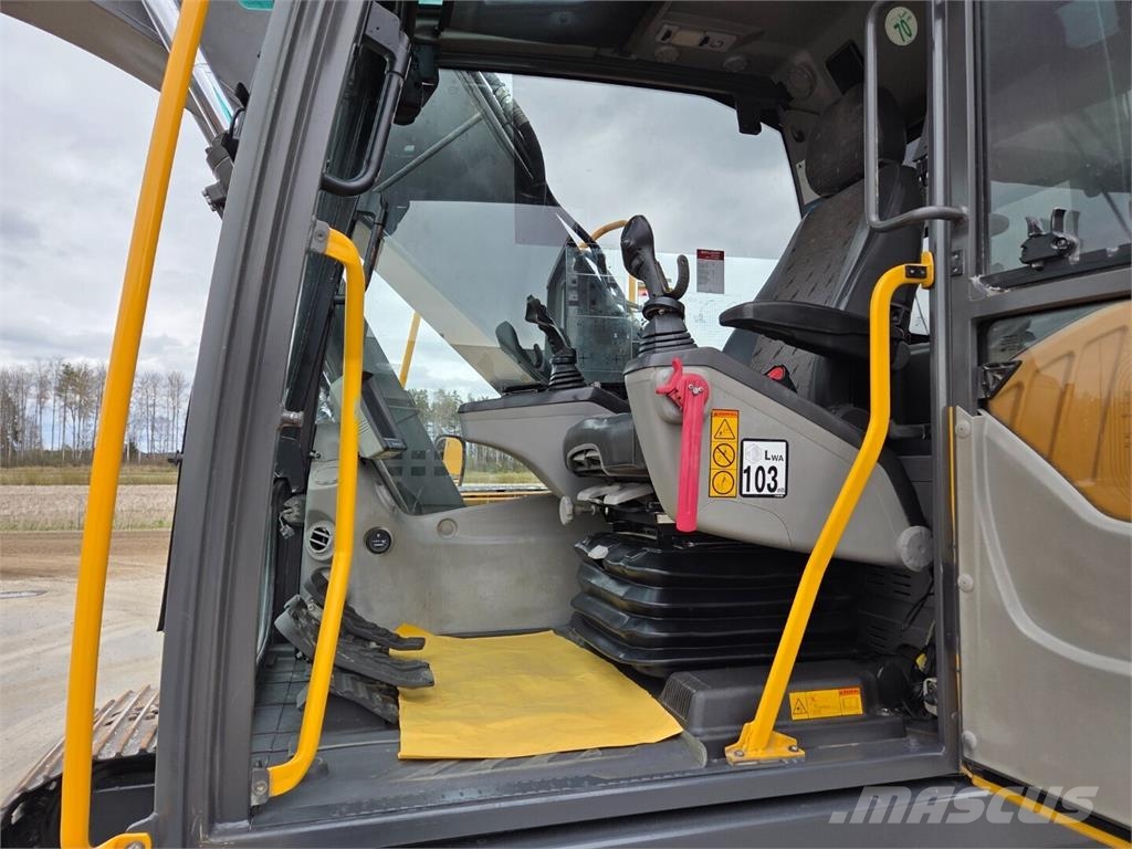 Volvo EC210CL 履带挖掘机