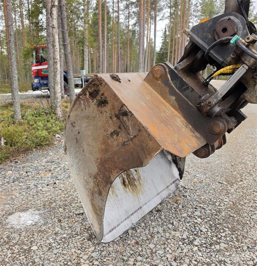 Volvo EC210CL, Webasto, Kallistuva liitin, Kauha Lánctalpas kotrók