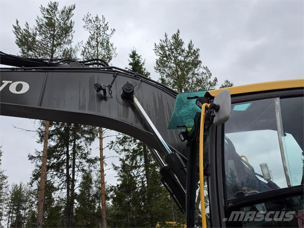 Volvo EC210CL, Webasto, Kallistuva liitin, Kauha Lánctalpas kotrók