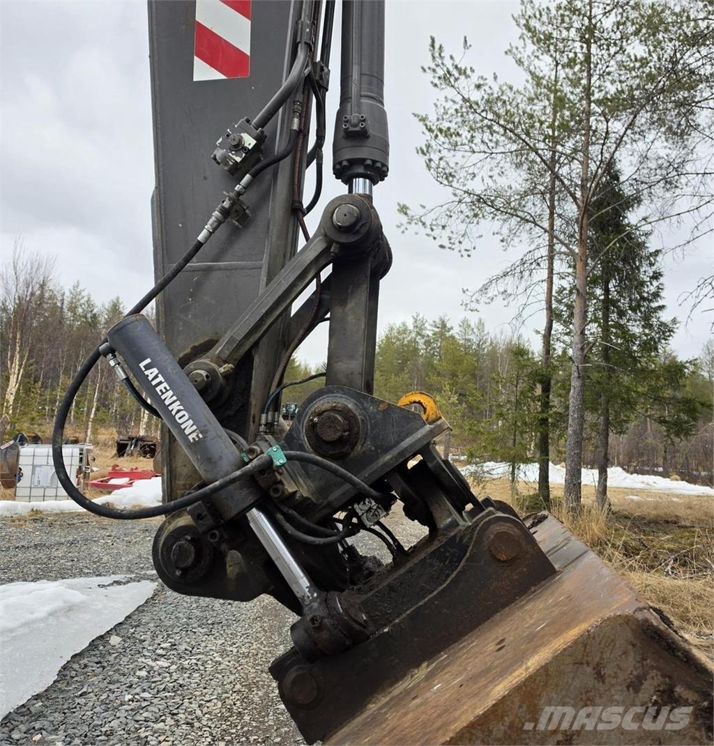 Volvo EC210CL, Webasto, Kallistuva liitin, Kauha Lánctalpas kotrók