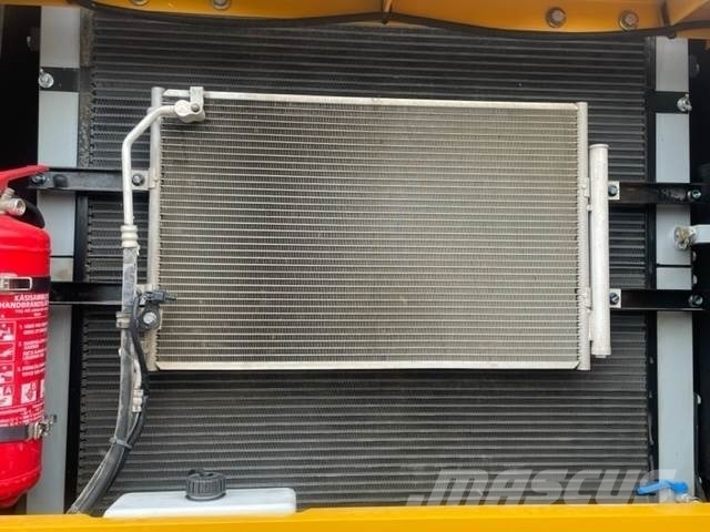 Volvo EC300DL حفارات زحافة