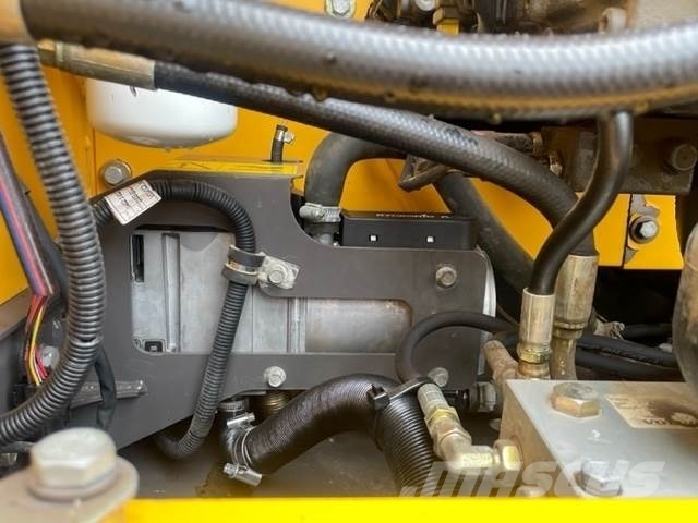 Volvo EC300DL حفارات زحافة