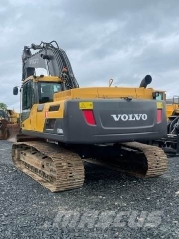 Volvo EC300DL حفارات زحافة