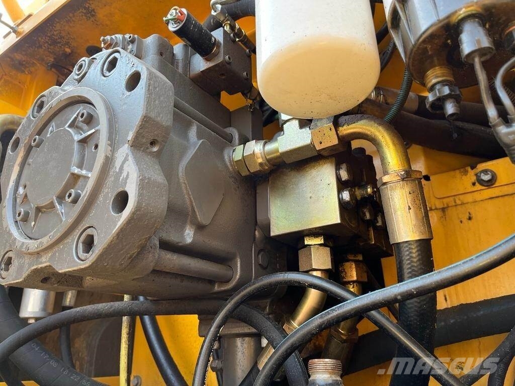 Volvo EC460C 履带挖掘机
