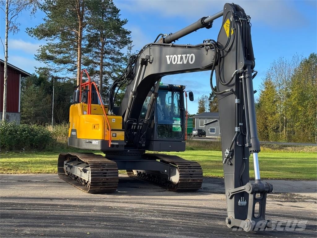 Volvo ECR 235 EL حفارات زحافة