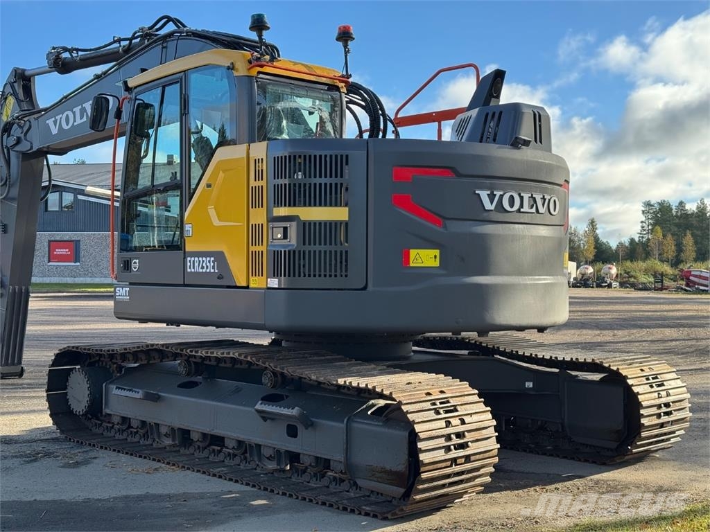 Volvo ECR 235 EL حفارات زحافة