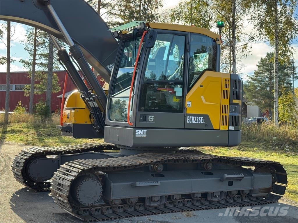 Volvo ECR 235 EL حفارات زحافة