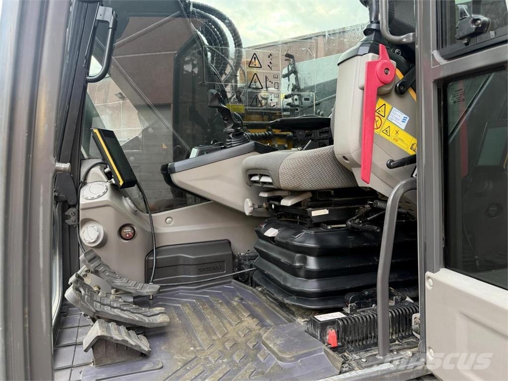 Volvo ECR145EL, Engcon, kauha, Rasvari, Eberspächer حفارات زحافة