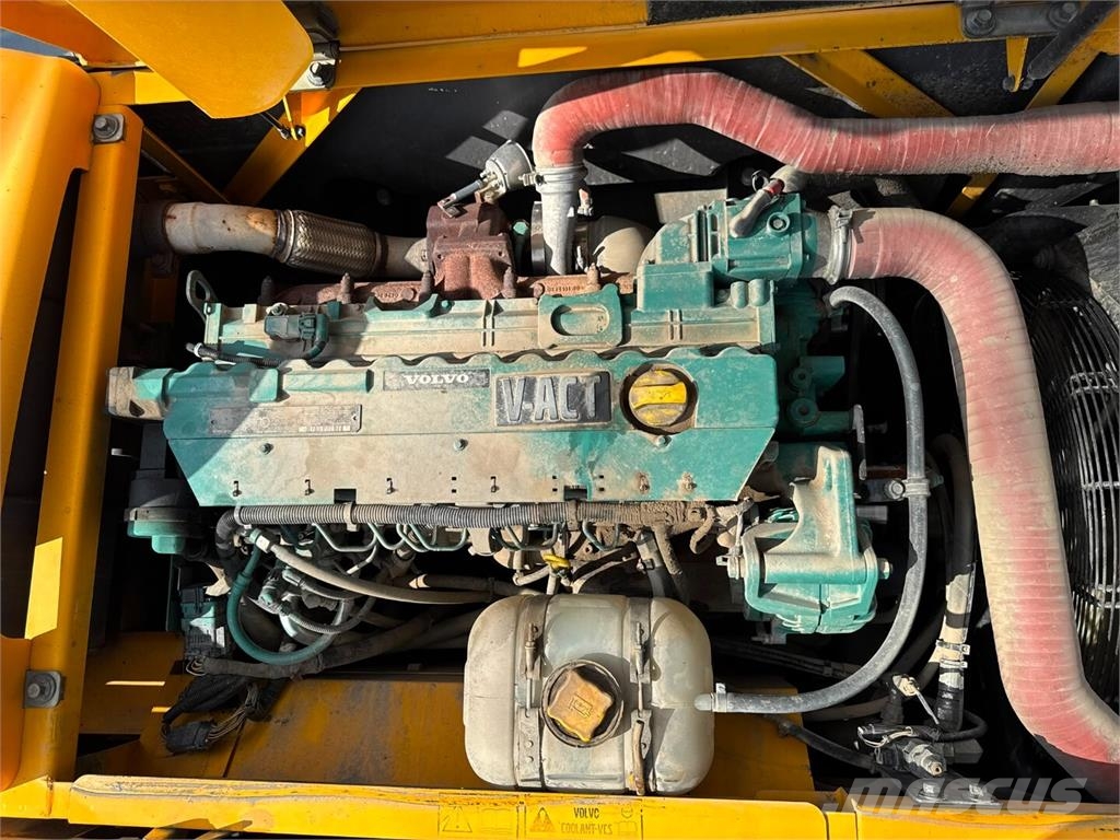 Volvo EW 160 C Wielgraafmachines