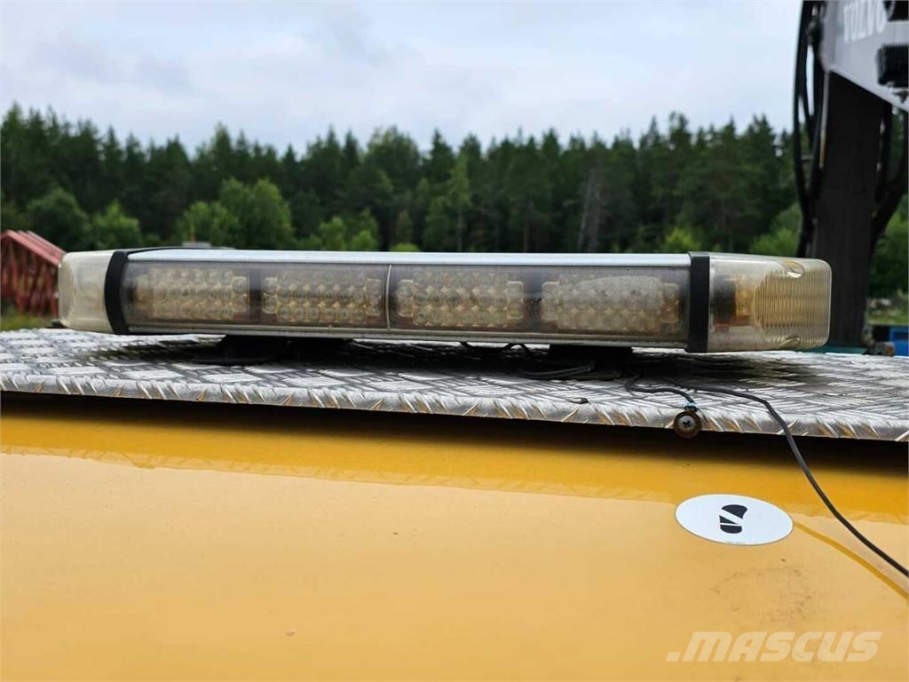 Volvo EW 180 C, Engcon, Eberspächer, rasvari Εκσκαφείς με τροχούς - λάστιχα