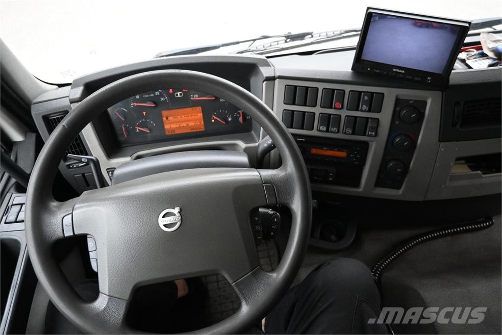 Volvo FE280 4x2 Camiones con caja de remolque