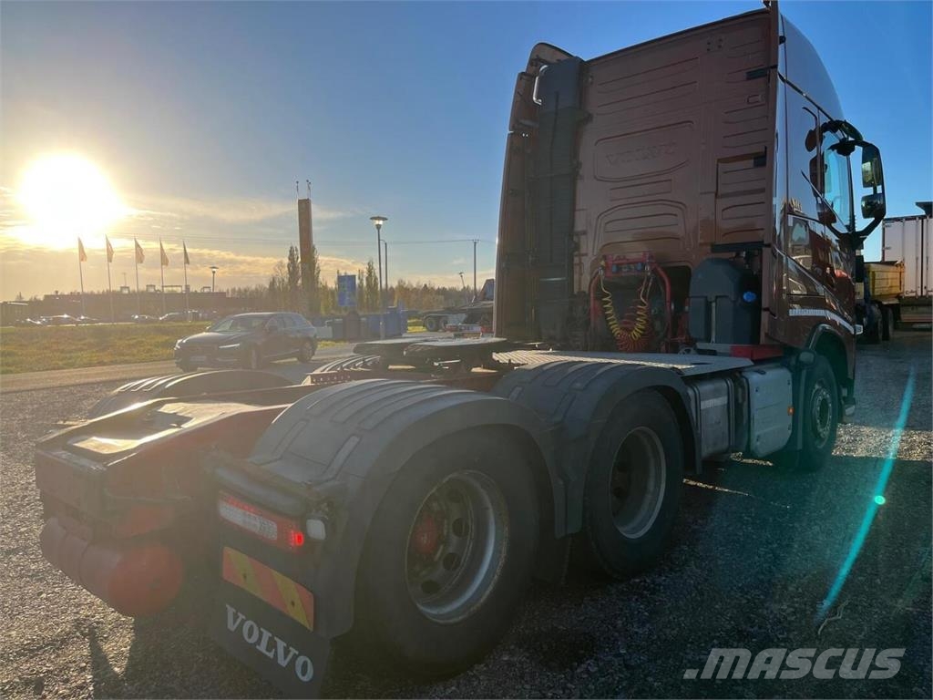 Volvo FH وحدات الجر