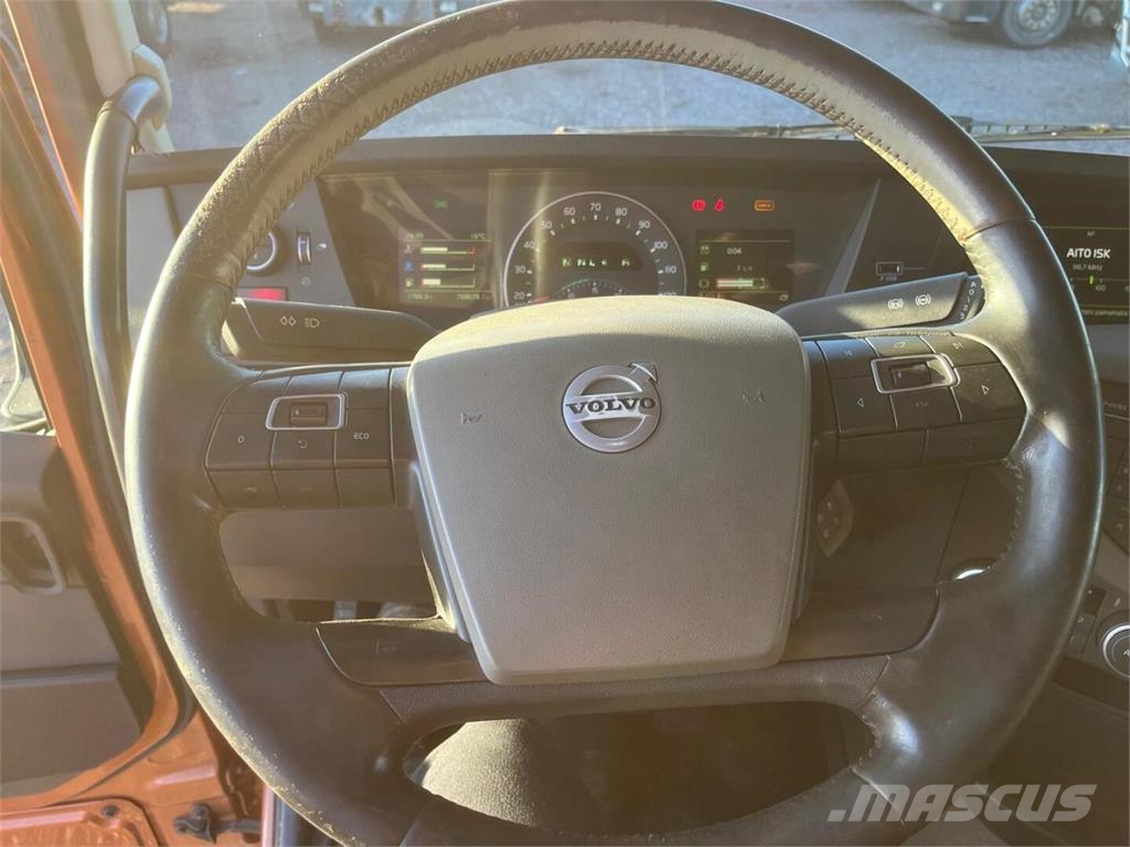 Volvo FH وحدات الجر