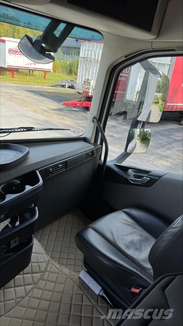 Volvo FH 500TC 8x4 Tridem Kapali kasa kamyonlar