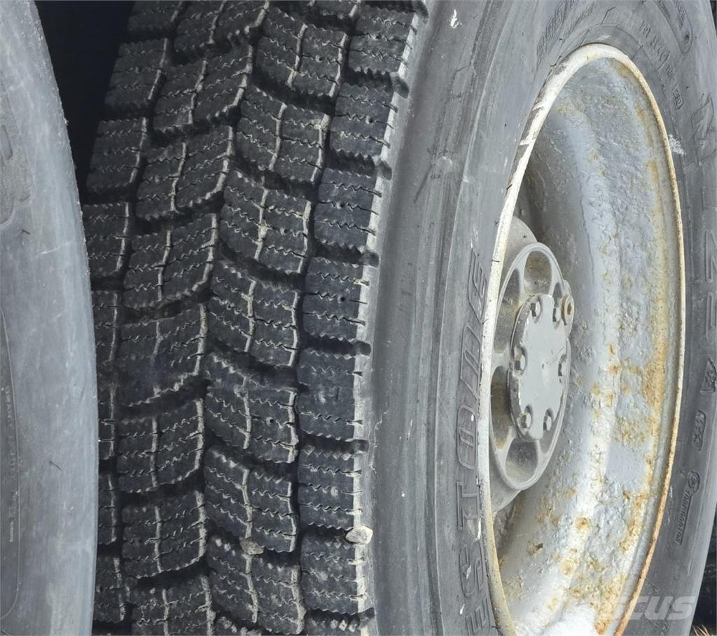 Volvo FH 520 8x4, Jyki TPV شاحنات قلابة