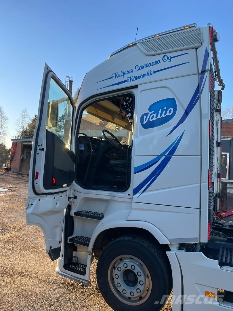 Volvo FH 540 8x4 Chassis Cab trucks