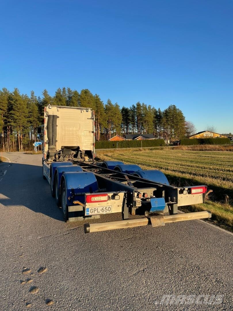 Volvo FH 540 8x4 Chassis Cab trucks