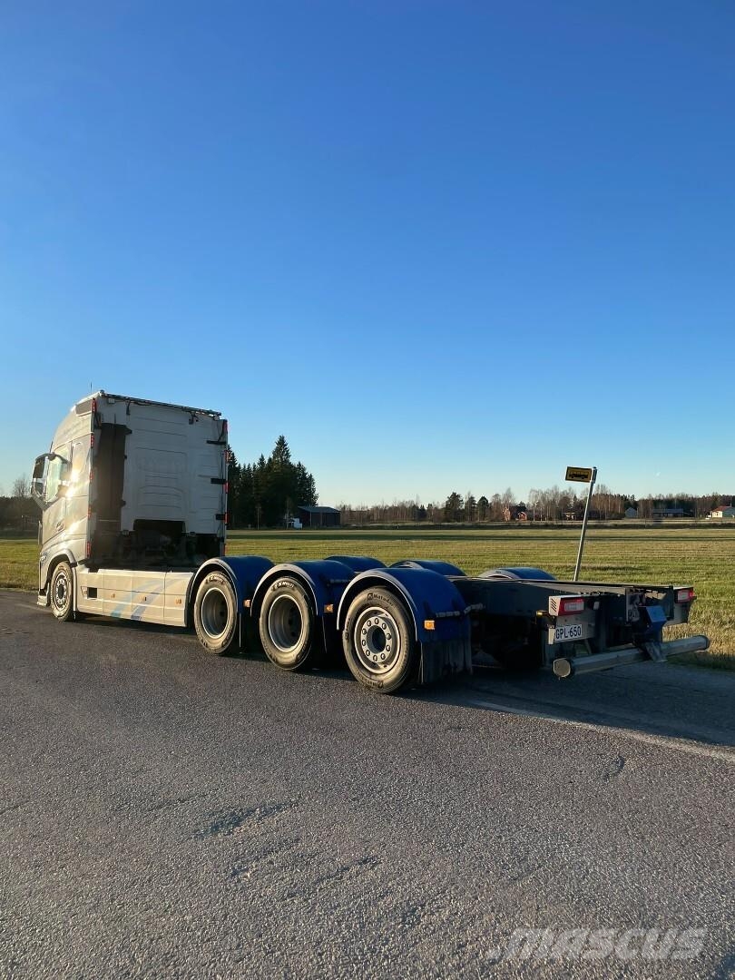 Volvo FH 540 8x4 Chassis Cab trucks